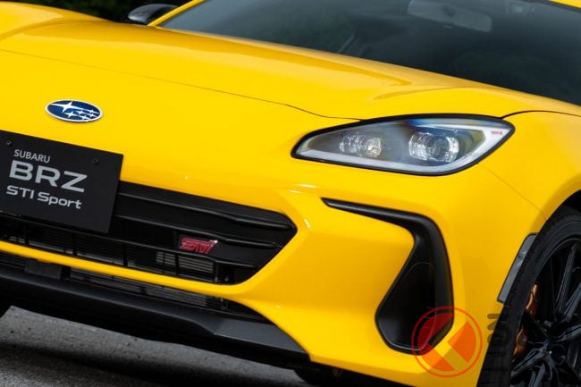 スバルのピュアスポーツカー「BRZ」に黄色ボディカラーを採用