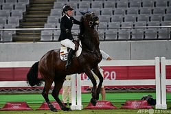 東京五輪近代五種のドイツ代表コーチ 馬殴り大会追放 ライブドアニュース