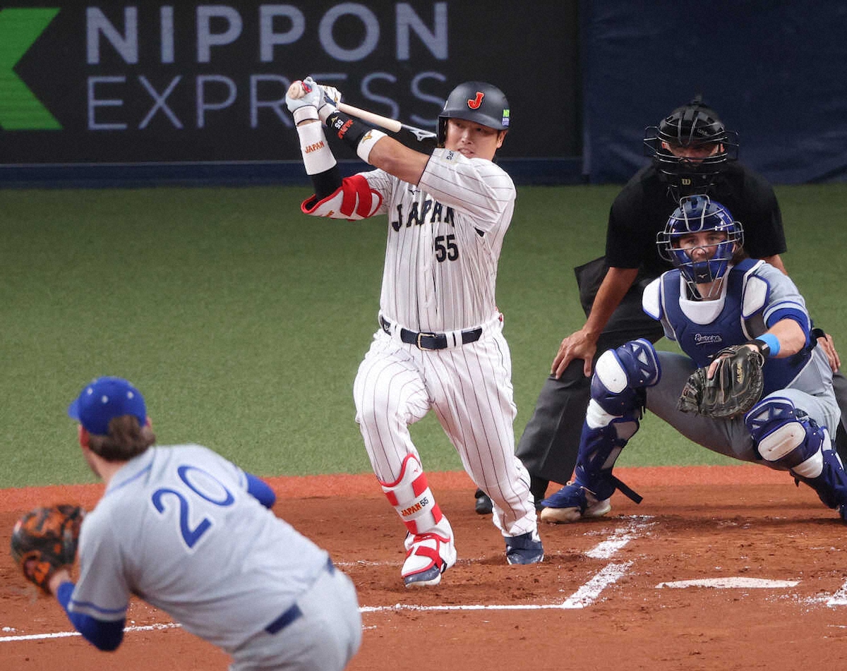 【侍ジャパン】これぞ4番・村上が先制打!151キロ内角高め撃ち “初侍”紅林も続いた!初回に2点 - ライブドアニュース