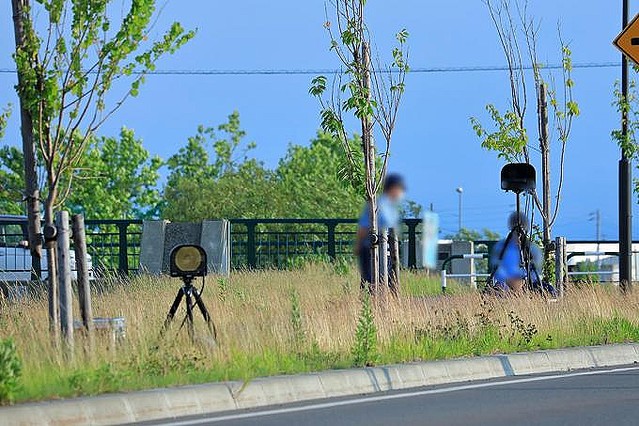 進化が続くオービス 設置場所のわからない 移動式 も増加 ライブドアニュース