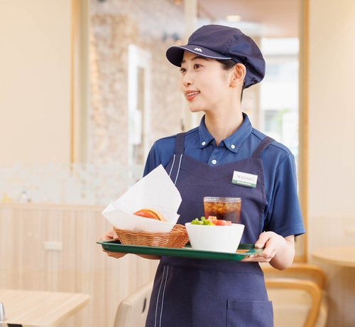 モスバーガー、店舗で着用する“制服”3年ぶり変更 - ライブドアニュース