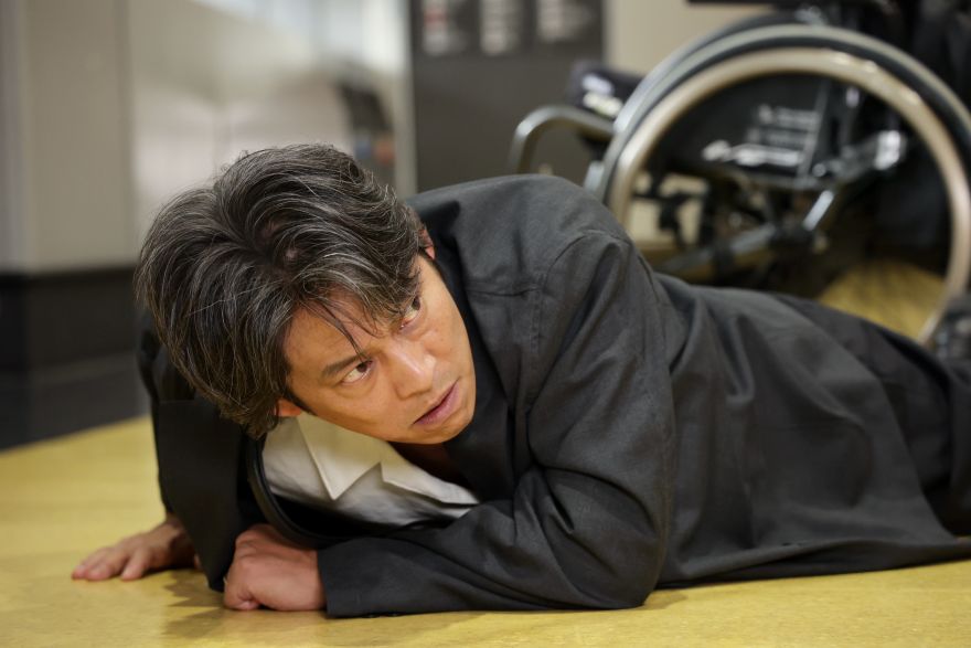 「嘘でしょ…」予想外の共犯者に視聴者騒然!序盤の和やかな雑談にまさかの伏線<ドラマ『ダブルエッジ』>