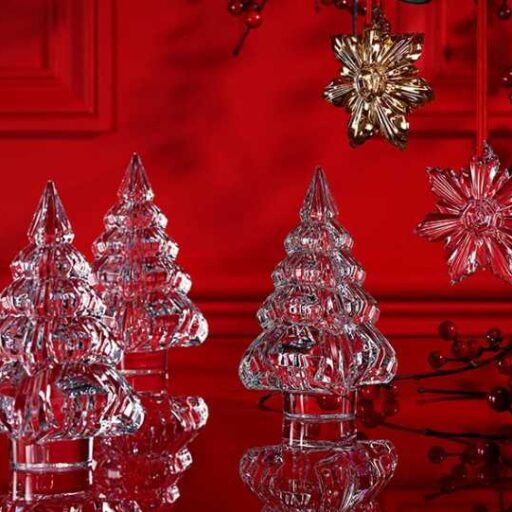 バカラのホリデーコレクションで彩る煌めくクリスマス&干支オーナメント