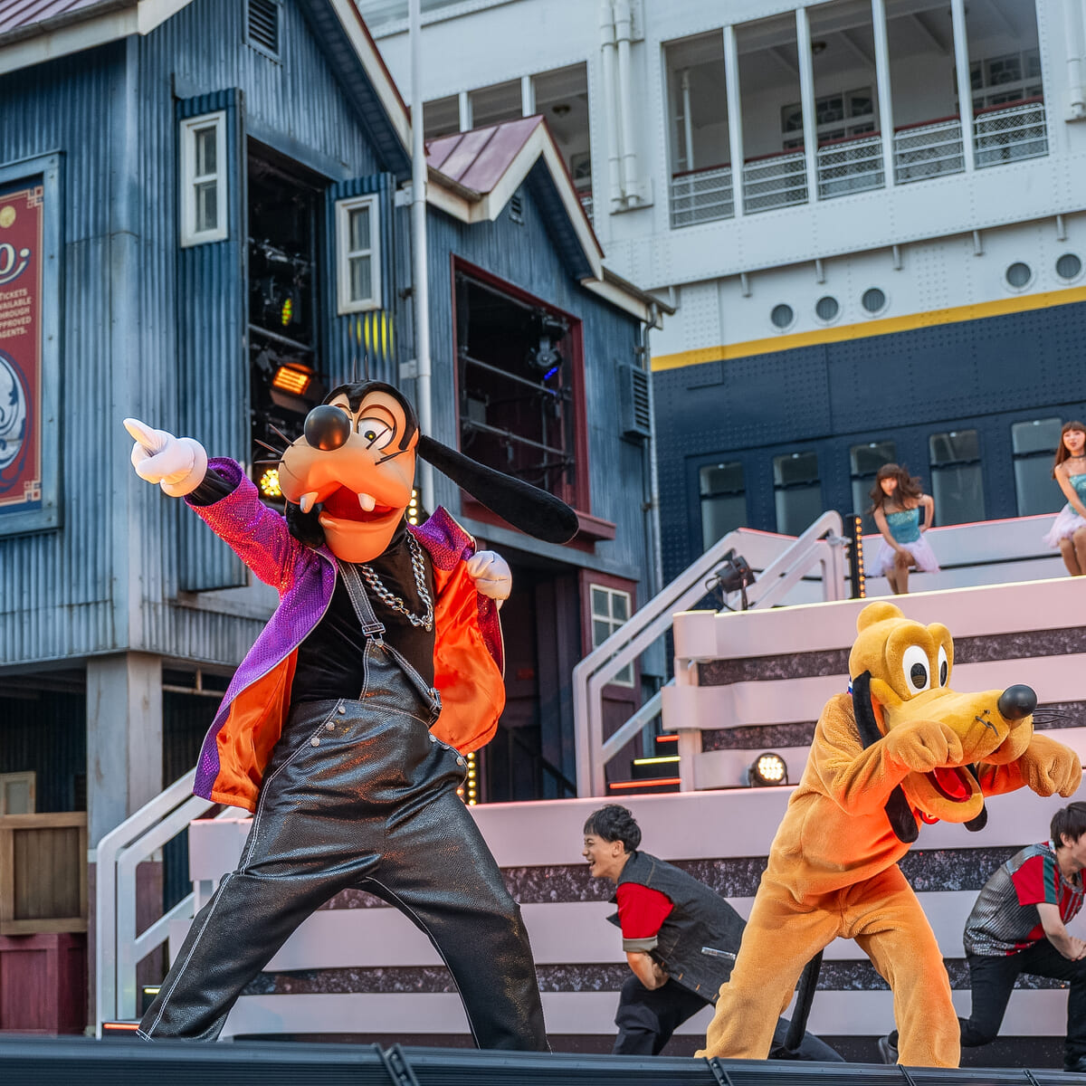 ☆混雑時OK☆ディズニーリゾート パスポート　2019.10末まで　数量3 涼しくなる夕方からパークを満喫！東京ディズニーリゾート「アーリー