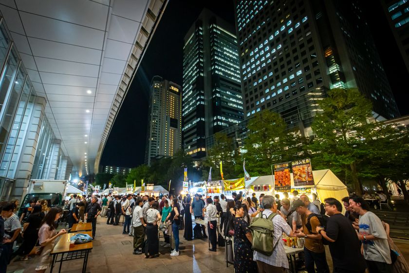 品川インターシティS&R棟前広場で「大江戸ビール祭り2025秋」開催