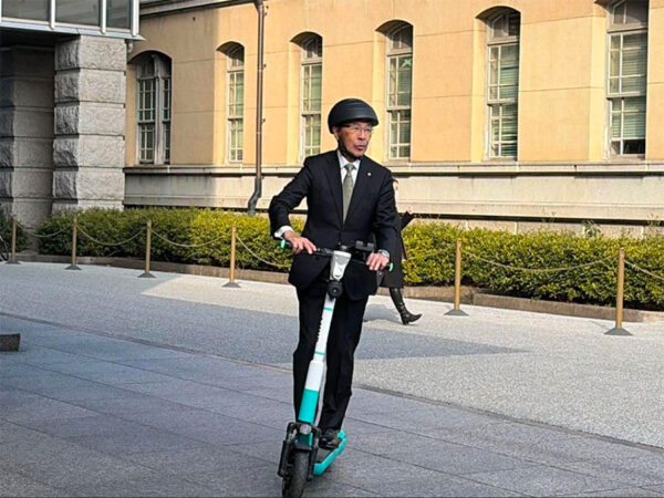 「公用車に”LUUP”」全国初導入のワケ シェアの電動キックボードでも“旅費が出ます” これぞ「次世代の行政」と知事 - ライブドアニュース