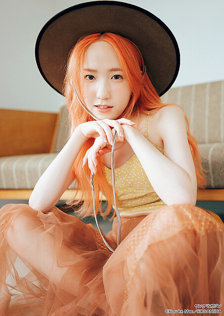 本田仁美、7年ぶり『ヤンマガ』登場で表紙も…オレンジ髪でエモグラビア