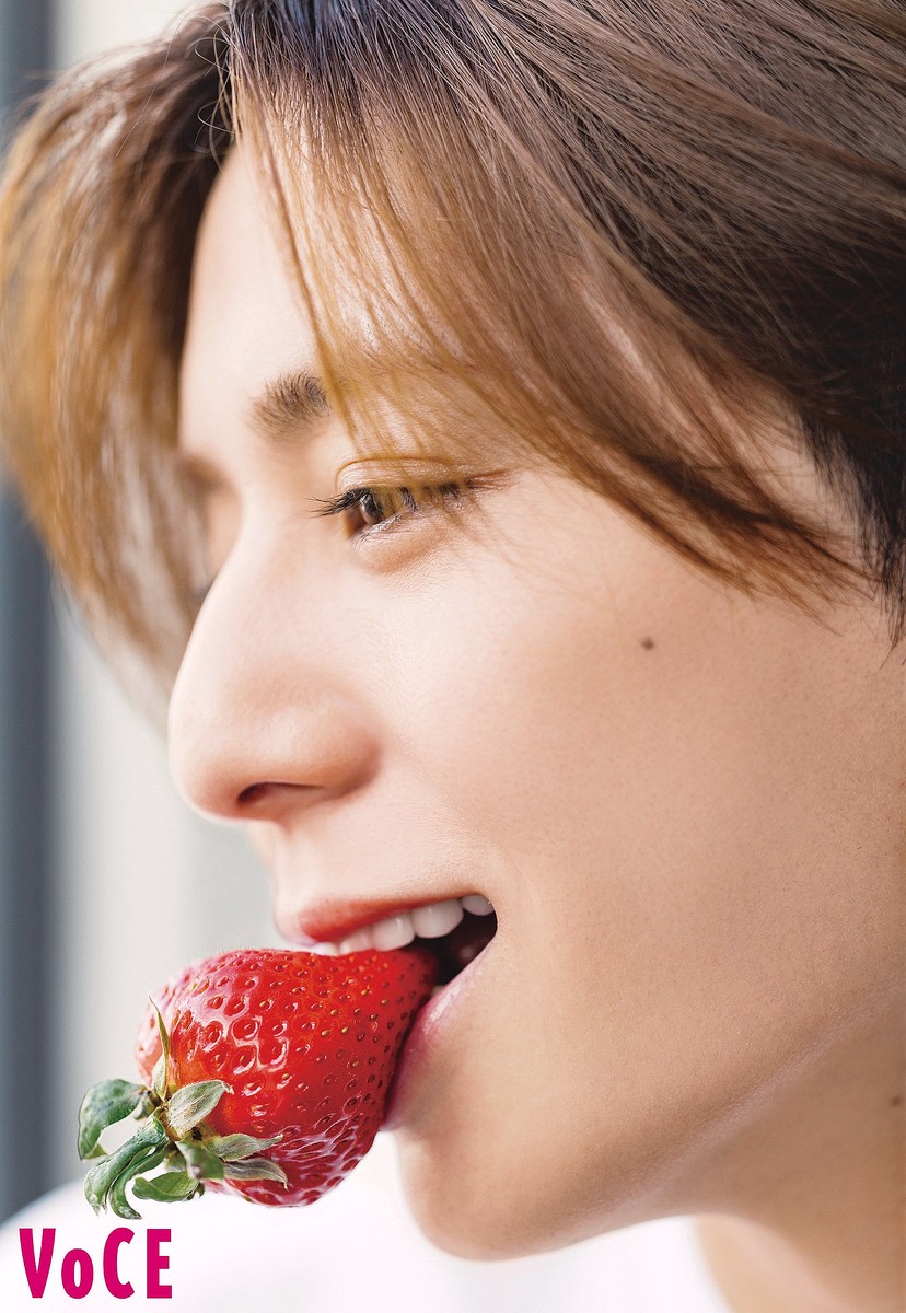 山田涼介、顔のパーツを測られる。「ジュニア時代のアイドル誌ぶりかも」