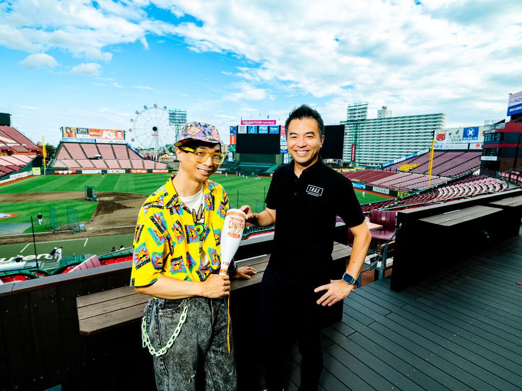 （右）森井誠之社長「球団のおじさんたちの発案した企画が若いファンやスタッフにも歓迎されました」　（左）山下メロ「観客のお父さんが目をキラキラさせて子供に平成知識マウントして いましたよね（笑）」