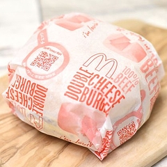 ハンバーガーはどの新聞紙で包むと小洒落たフードに見えるのか ライブドアニュース ハンバーガーはどの新聞紙で包むと小洒落たフードに見えるのか ライブドアニュース