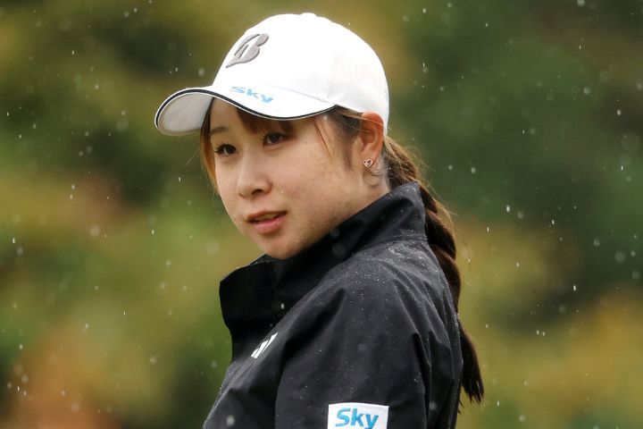 雨中のプレーオフで畑岡奈紗に敗れた荒木優奈 インスタで悔しさ語る