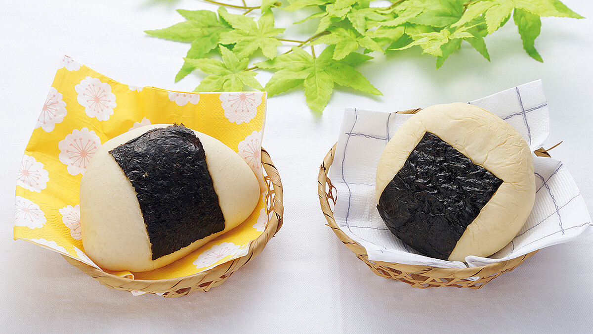 ローソンストア100「おにぎりパン」発売、和風醤油ツナマヨ味の「パンコーナーに、おにぎり!?」な商品、ホットスナック「まるでカレーパン!?」も