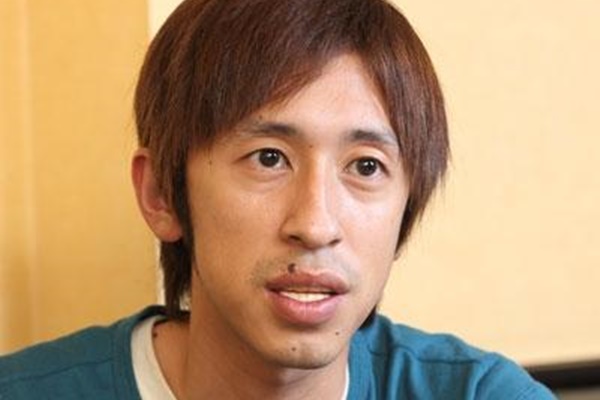 芸人YouTuber1位のカジサック「年収1億?」に笑みこぼれる
