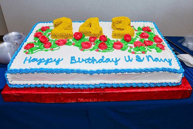 個性豊か アメリカ海軍243回目の誕生日ケーキとその伝統 ライブドアニュース