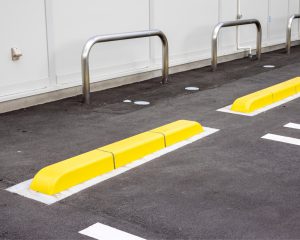 コンビニの駐車場を占拠するヤンキー8人組 追い払った「魔法の言葉」