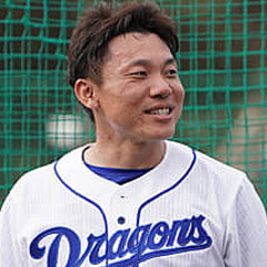 海外fa行使せずの中日 大島洋平 推定年俸2億5000万円で3年契約 ライブドアニュース