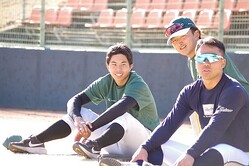 香川オリーブガイナーズ・黒川朝元（左）【写真：喜岡桜】