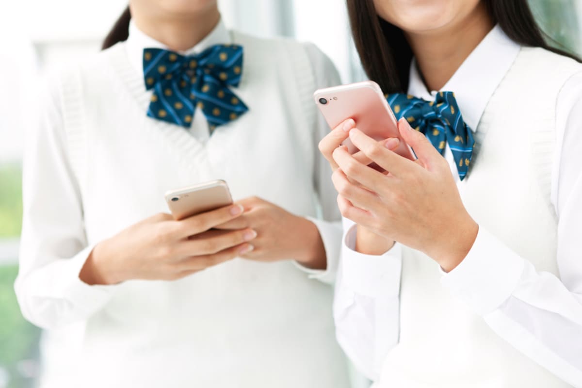 中高生にとっての新型iPhoneは必需品? 値段やスペックを比較