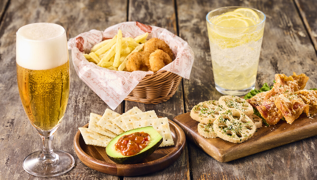 \16時からは、フレバルでアロハな“ちょい飲み”/夏にぴったり!お酒が進むスモーキーな味わいの、スパイシープルドポーク登場