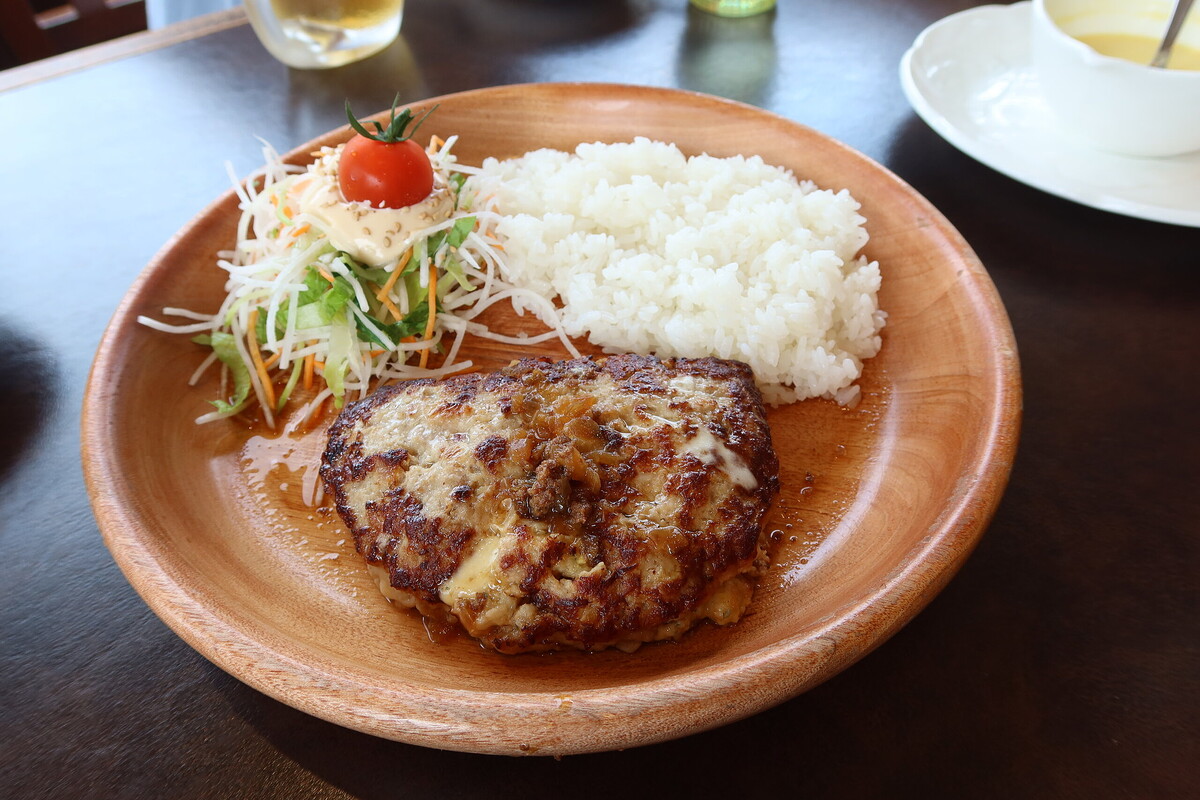 「びっくりドンキー」は子どもに人気?愚直なまでに美味しさを追求