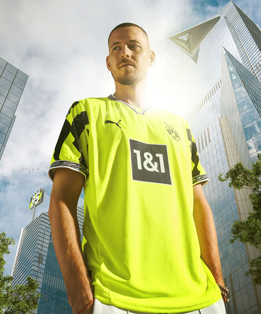 90年代ユニ”復活！ドルトムント、伝説の「ブンデス初優勝」を讃える