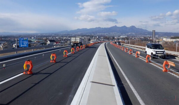 4車線化される国道17号「上武道路」の上武大堰川橋（画像：高崎河川国道事務所）