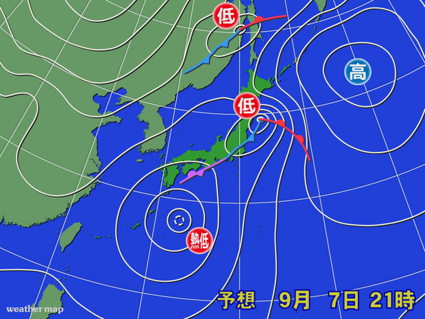 7日午後9時の予想天気図。