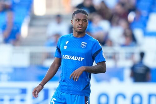 オナイウ阿道 4年半ぶりJリーグ復帰の可能性…ドイツ紙報道