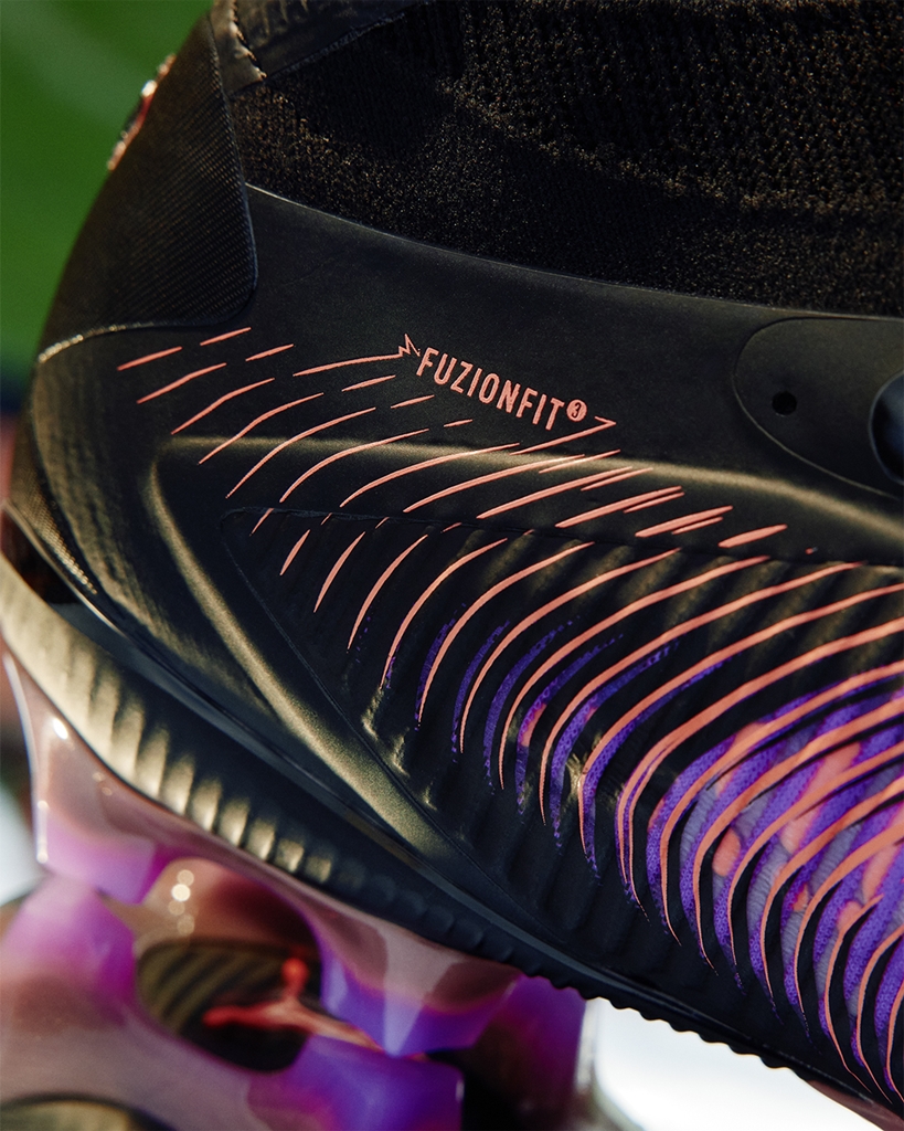 山田新選手サイン付きスパイクプーマONEシリーズ 山田新選手サイン付き