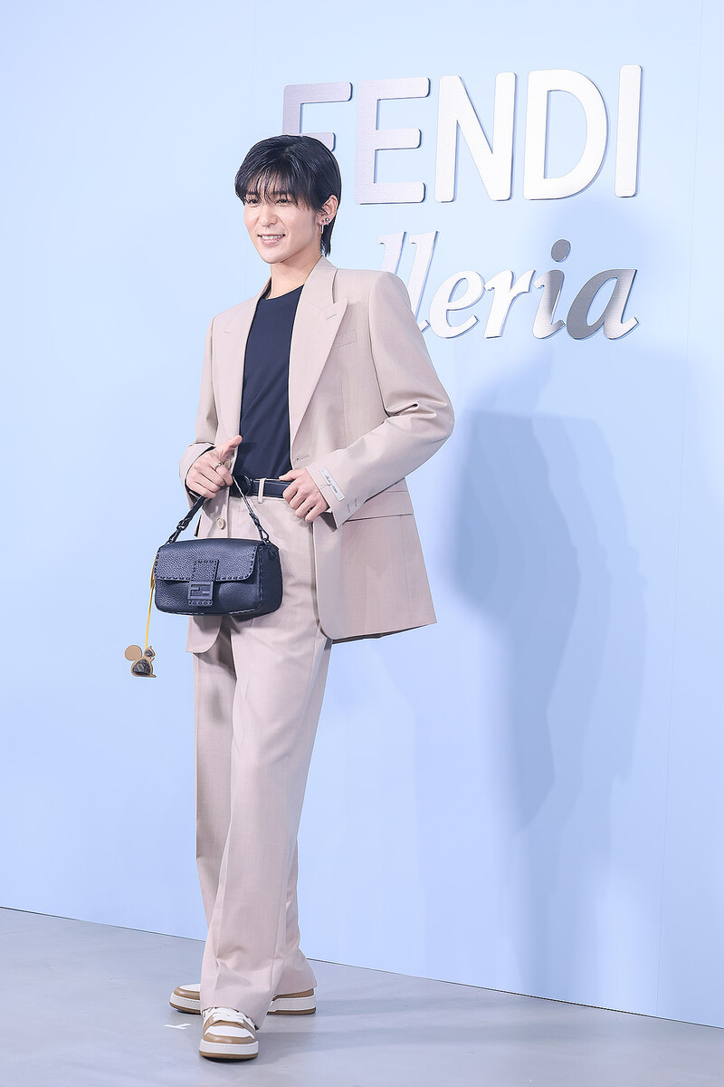 Snow Man・目黒蓮、FENDIの財布「リアルに使っているものなので