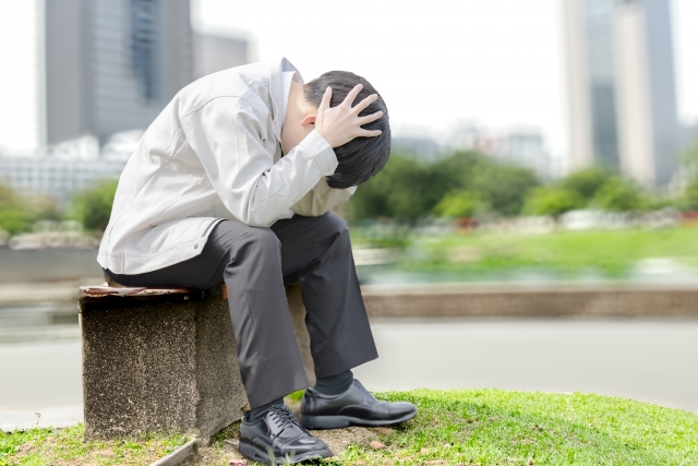 「夜勤なし」は嘘だった！入社2日で逃げ出した男性、後に聞いた「居眠り運転で事故多発」に戦慄