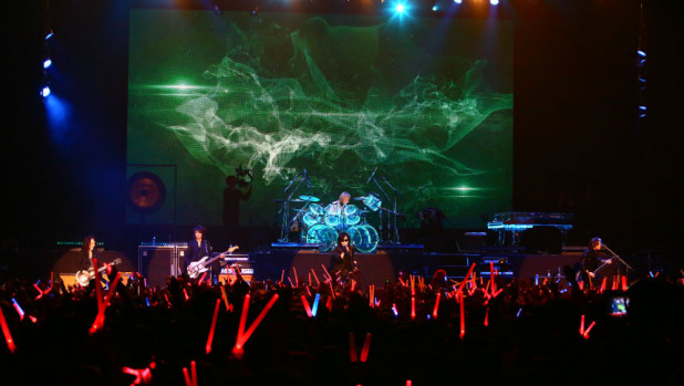 XJAPAN 復活10周年記念　ゴールドメダル　〜YOSHIKI復活の夜〜 XJAPAN 復活10周年記念 非売品 ゴールドメダル YOSHIKI復活の夜 - メルカリ