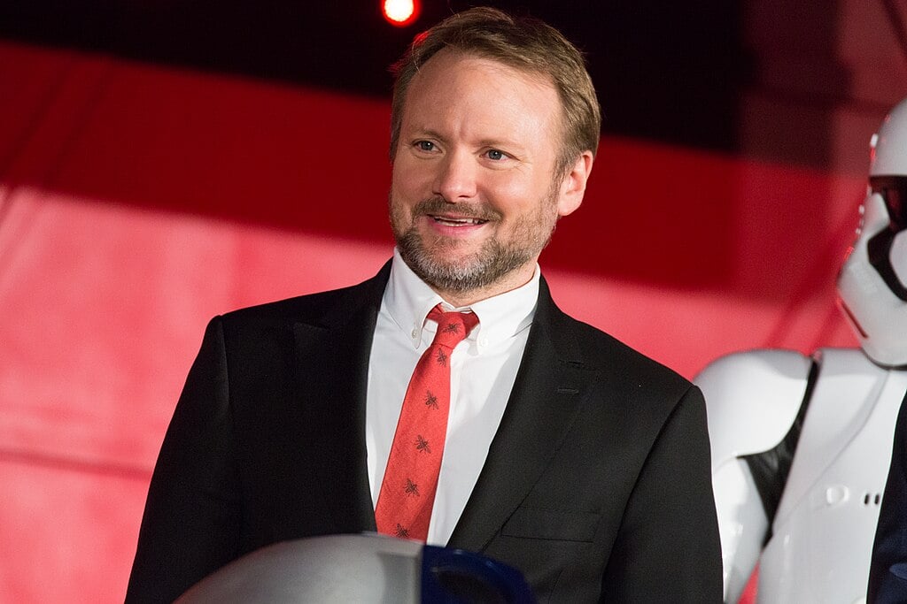 Photo by Dick Thomas Johnson, CC BY 2.0 <https://creativecommons.org/licenses/by/2.0>, via Wikimedia Commons