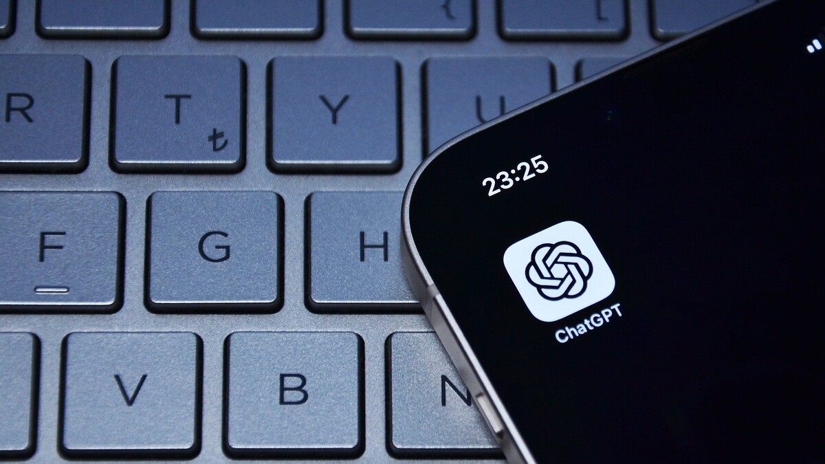 「どう聞けばいい？」ChatGPTに推奨された銘柄を２年間持っていたら…驚異の＋41.97％リターン「儲かる株を教えてくれ」と聞いてもダメ