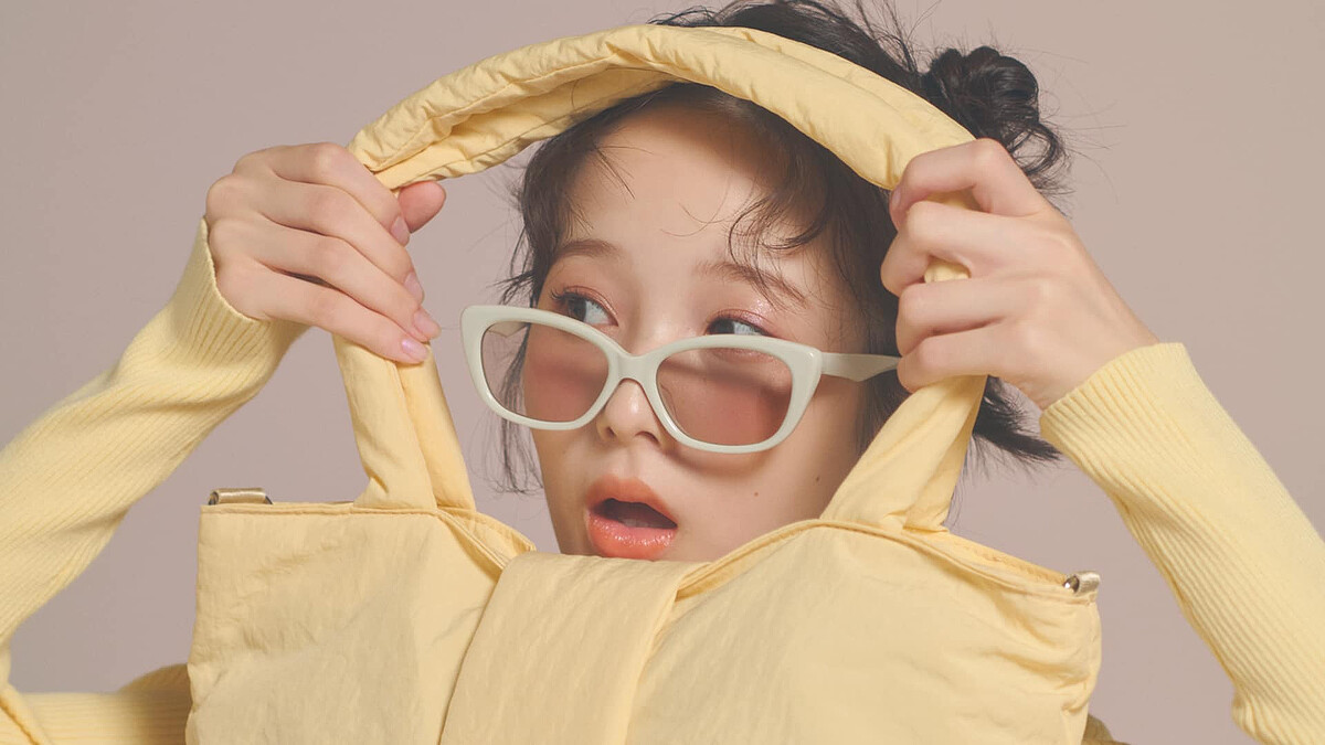 ダークカラーに頼りがちな秋服 高揚感をくれる変化球カラー3選