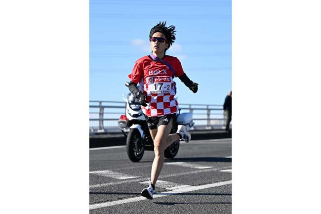 2区区間新記録をマークし、22人抜きしたサンベルクスの吉田響【写真：松尾/アフロ】