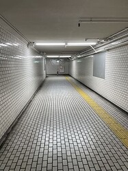 初めての駅で“あの通路”と不意打ち遭遇？Xユーザーの「リアル8番出口」体験