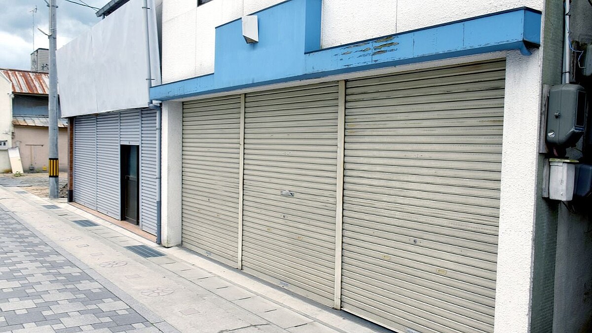 血のつながりを信じたばかりに…」税務署からの“1通の封書”で〈1,500万円〉追徴課税→妹の裏切りが発覚。52歳女性を待っていたのは「離婚と一文無し」  - ライブドアニュース