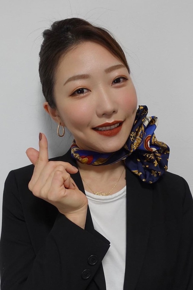 CA経験者の女性芸人 Instagram投稿で「石原さとみっぽい」など反響集まる