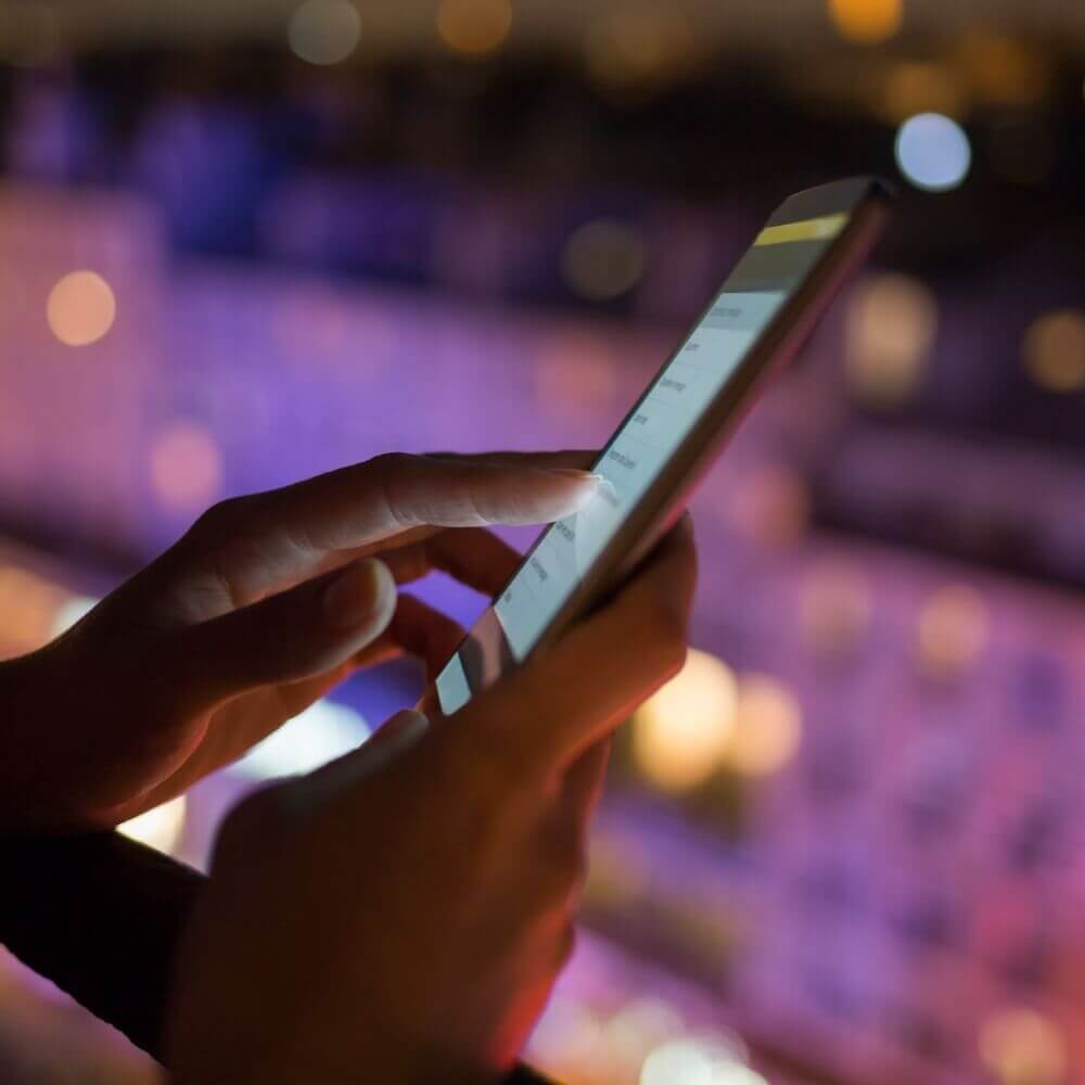 酔って電話かけてくる男性の本音 (2022年3月30日掲載) Peachy ライブドアニュース