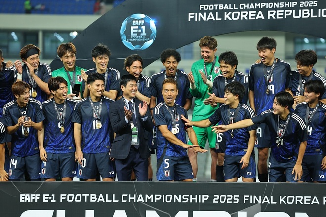 3連勝でE-1選手権を制した日本代表。写真:梅月智史(サッカーダイジェスト写真部)