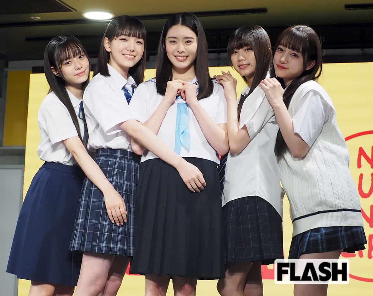  私立恵比寿中学の“低学年組”のメンバー。突然のメンバー“卒業”後も活動は続く 