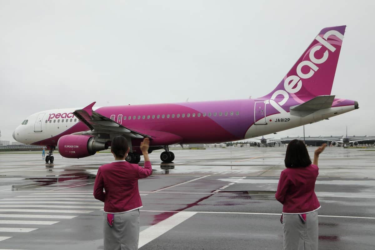嵐ツアーで航空会社も動く ピーチが異例の深夜臨時便...発売は「11時3分」