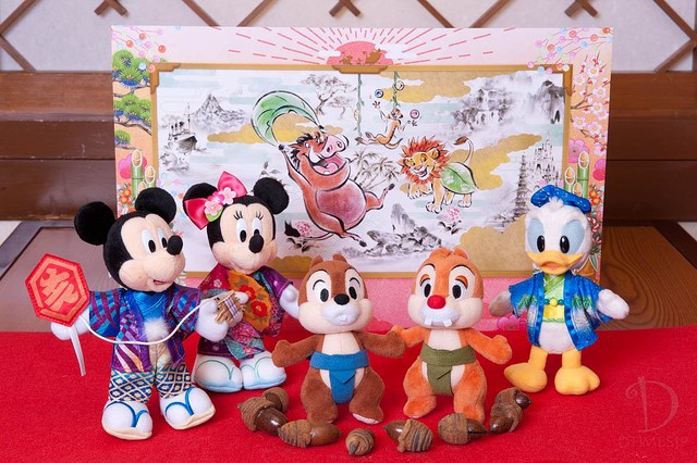 プンバァと和装姿のミッキーたち 東京ディズニーリゾートのお正月19 スペシャルグッズ ライブドアニュース