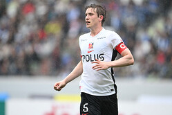 �򵨤ޤǱ��¤ǥץ졼�򤷤��ޥꥦ�����ۥ��֥顼�ƥ�ڼ̿�������δ����