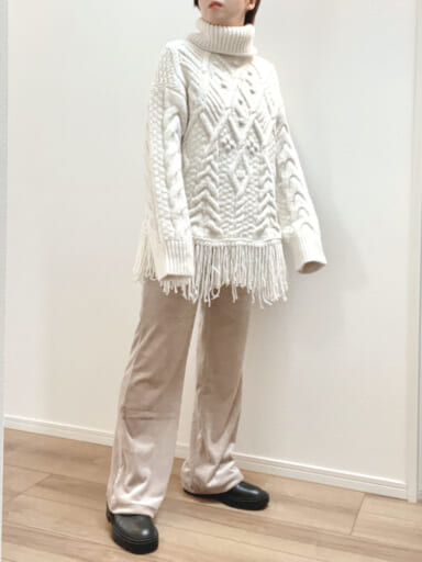 この冬マストハブ【ZARA】1枚で着映える旬な「ケーブル＆フリンジ