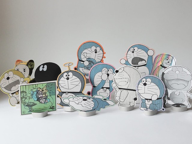 ドラミちゃんをおんぶするデザインなど全12種類！小学館「ドラえもん