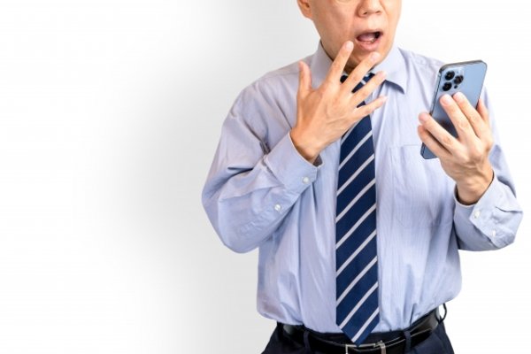 「電話番号も担当部署もなし」変な契約書を送ってきた企業に絶句 さらには「会社の方針で連絡はフリーダイヤルへ」と言ってきて…