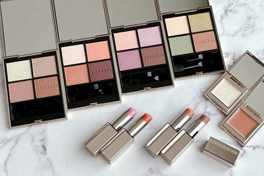 YURI!!! on ICE アイシャドウ 4色セット 【公式通販】