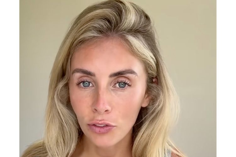 イギリス出身のインフルエンサー、ボニー・ブルー（TikTokより）